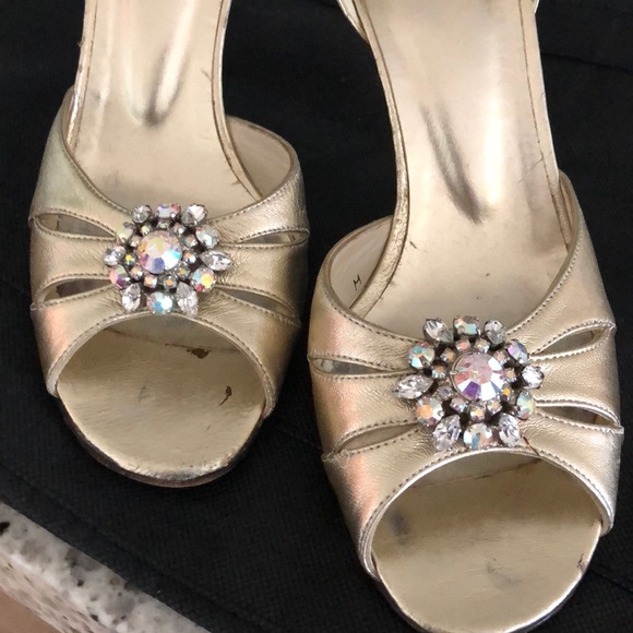 Stuart weitzman gold heels, size 7 - Picture 2 of 5